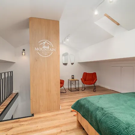 Mountain Harmony Apartment *