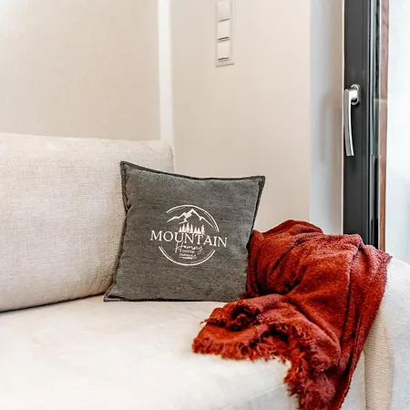 Mountain Harmony Apartment